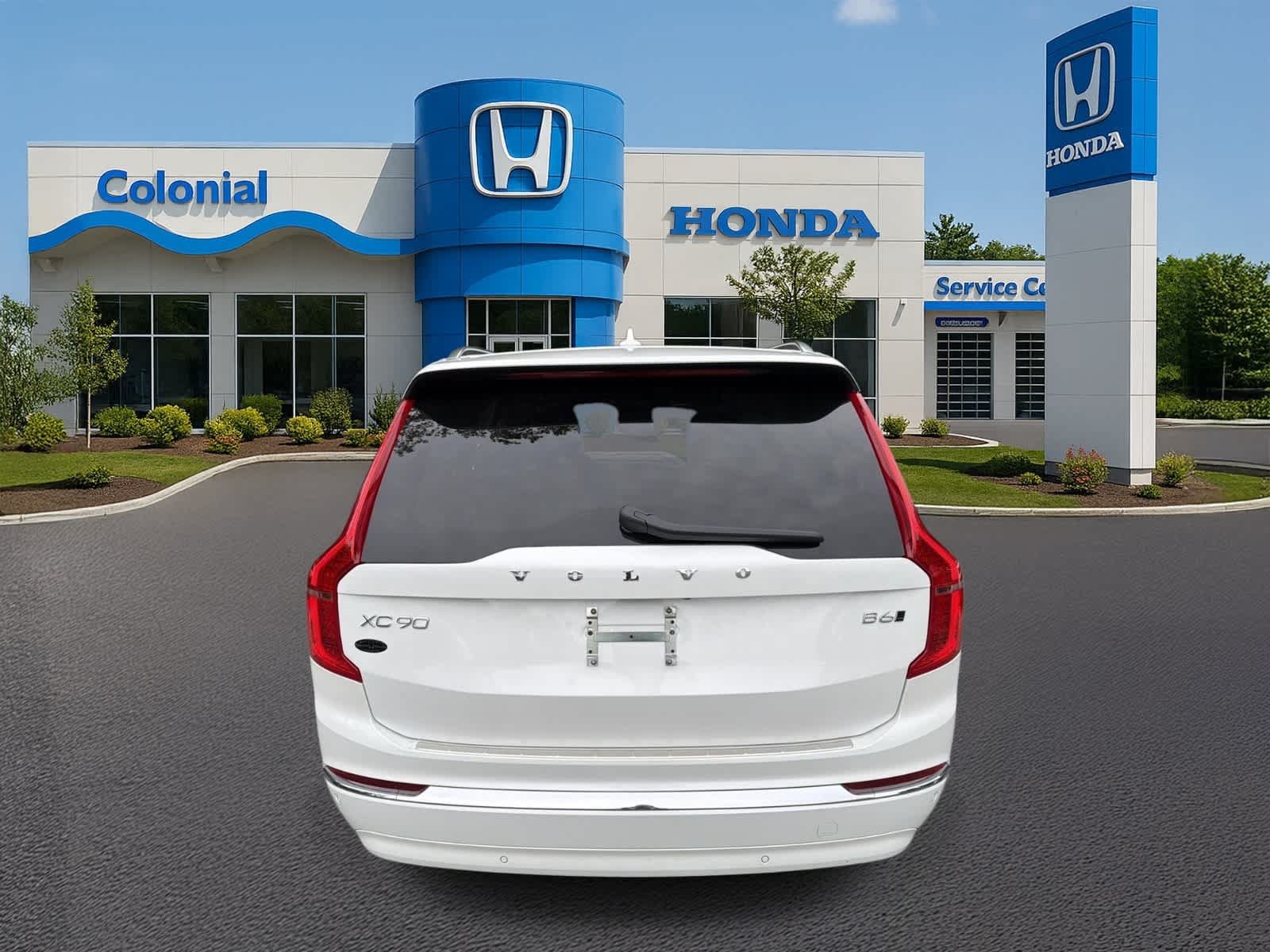 Used 2025 Volvo XC90 B6 Ultra w/ Protection Package Premier AWD/4WD image 5