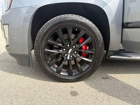 Used 2020 Cadillac Escalade Luxury w/ Escalade Sport Edition image 26