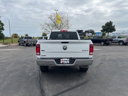 Used 2024 RAM 1500 Classic SLT image 4