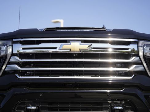 New 2026 Chevrolet Silverado 2500 High Country w/ High Country Premium Package AWD/4WD image 37