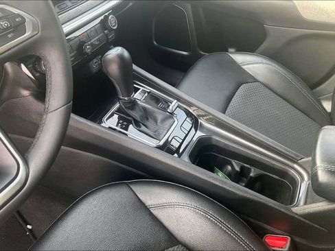 Used 2024 Jeep Compass Latitude image 17