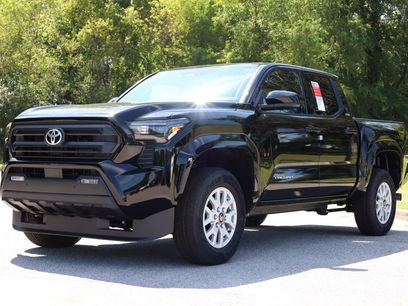 New 2025 Toyota Tacoma SR5
