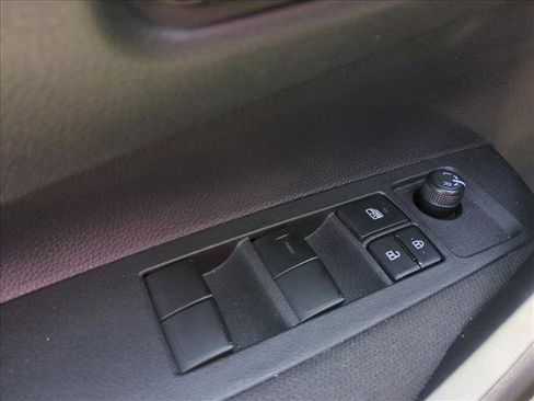 Used 2025 Toyota Corolla LE FWD image 12
