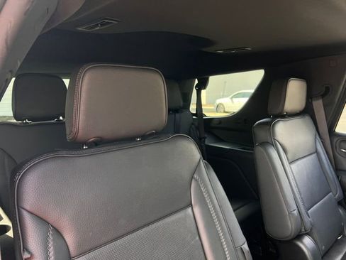 Used 2021 GMC Yukon Denali w/ Denali Premium Package RWD image 32