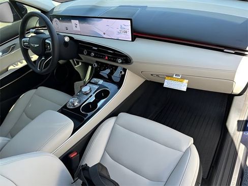 New 2026 Genesis GV70 2.5T AWD/4WD image 19