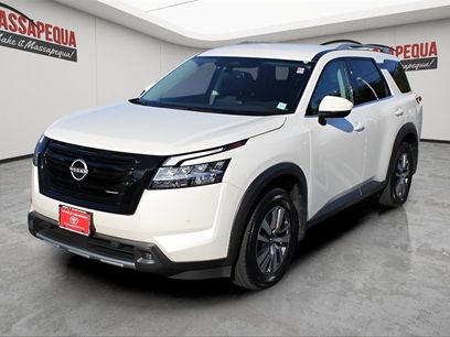Used 2022 Nissan Pathfinder SL w/ SL Black Package