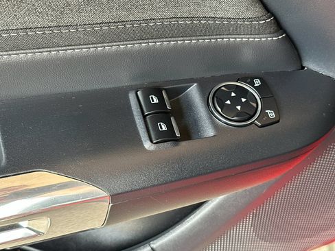 Used 2024 Ford Mustang Coupe RWD image 13