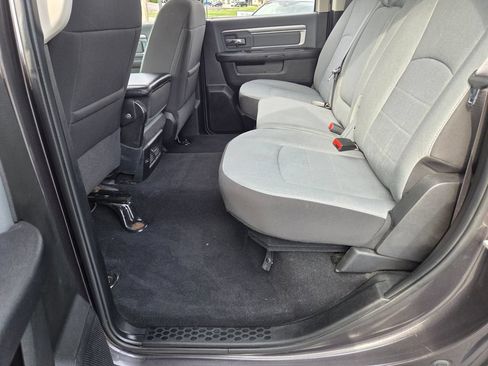 Used 2023 RAM 1500 Classic SLT AWD/4WD image 16