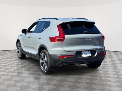 Certified 2024 Volvo XC40 B5 Core w/ Climate Package AWD/4WD image 5