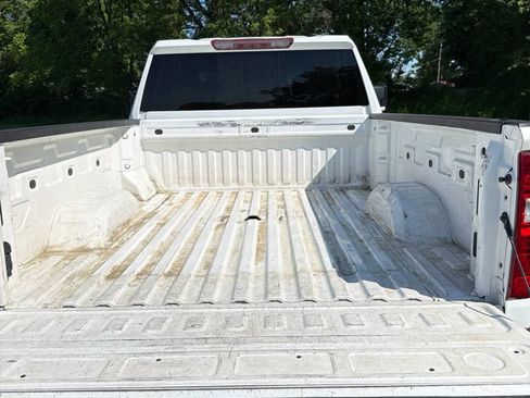 Used 2022 Chevrolet Silverado 2500 LT w/ Convenience Package AWD/4WD image 8