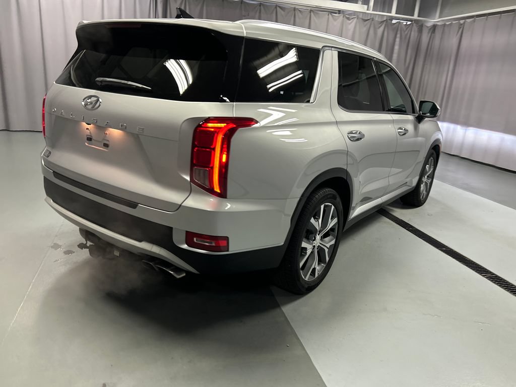 Used 2022 Hyundai Palisade SEL w/ Premium Package FWD image 7