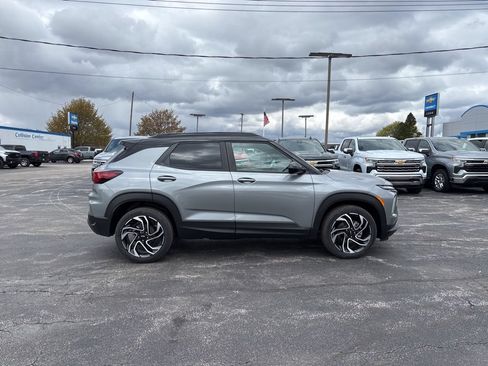 New 2026 Chevrolet TrailBlazer RS w/ Convenience Package FWD image 3