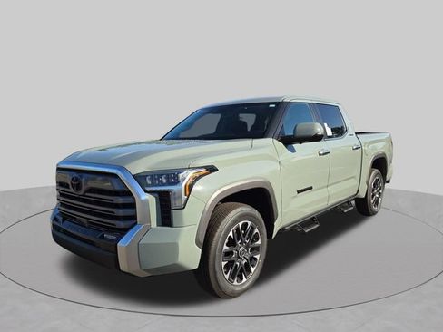 Used 2024 Toyota Tundra Limited AWD/4WD image 2