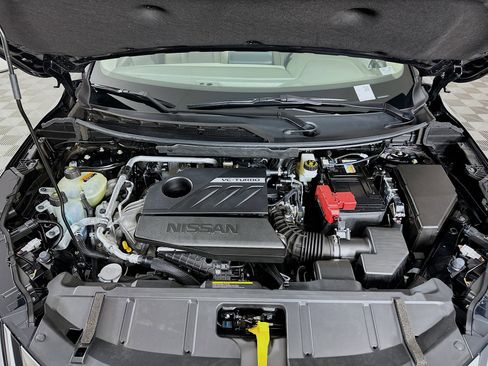 Used 2023 Nissan Rogue SV image 31