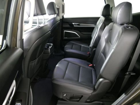 Used 2020 Kia Telluride S AWD/4WD image 25