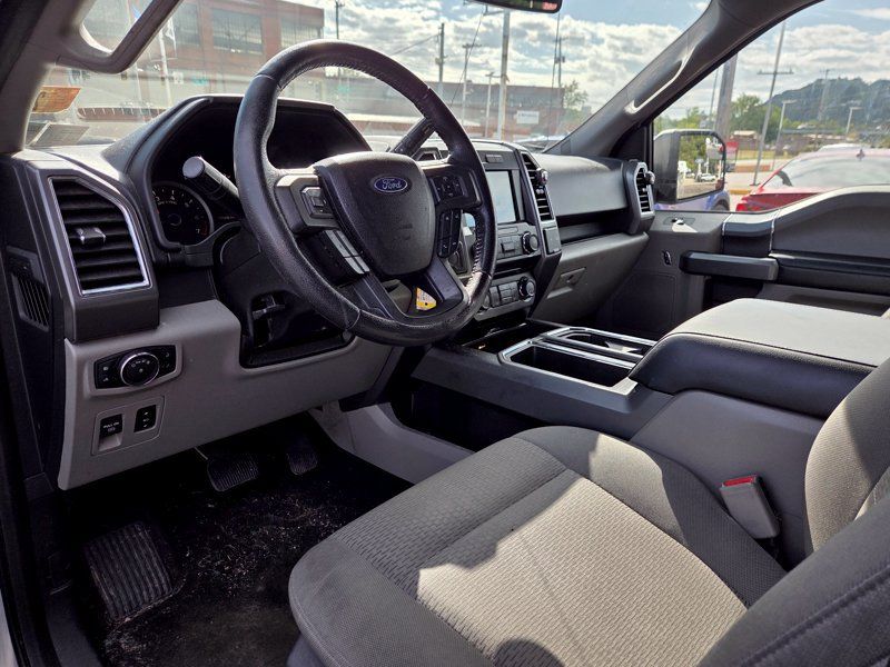 Used 2016 Ford F150 XLT w/ Equipment Group 302A Luxury AWD/4WD image 9
