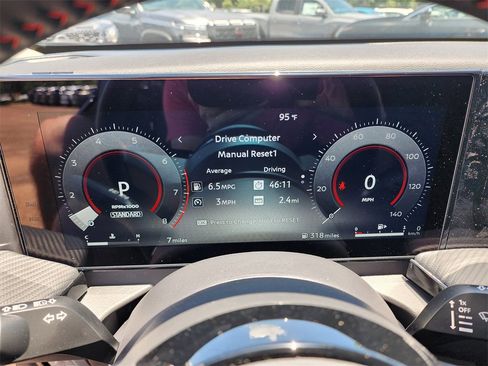 New 2025 Nissan Kicks SR image 5