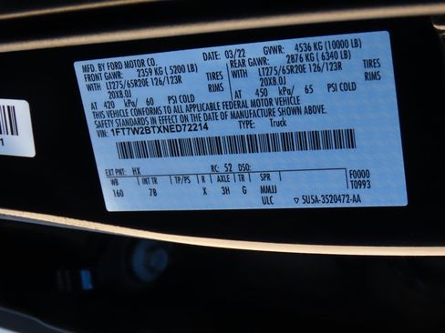 Used 2022 Ford F250 Platinum w/ FX4 Off-Road Package image 34