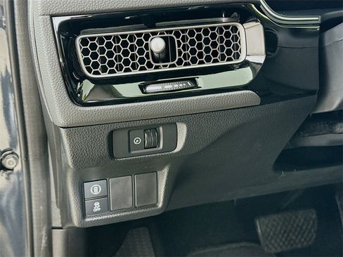 Used 2024 Honda Civic EX-L image 10