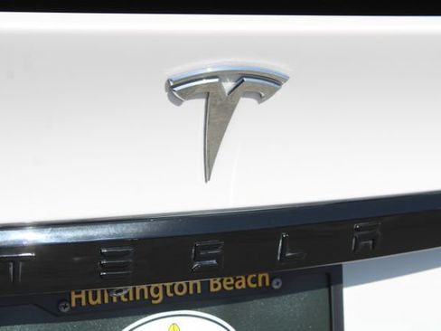 Used 2023 Tesla Model X AWD/4WD image 8