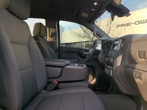 Used 2022 Chevrolet Silverado 1500 Custom image 35