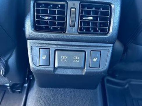 Used 2019 Subaru Outback 2.5i Limited image 9