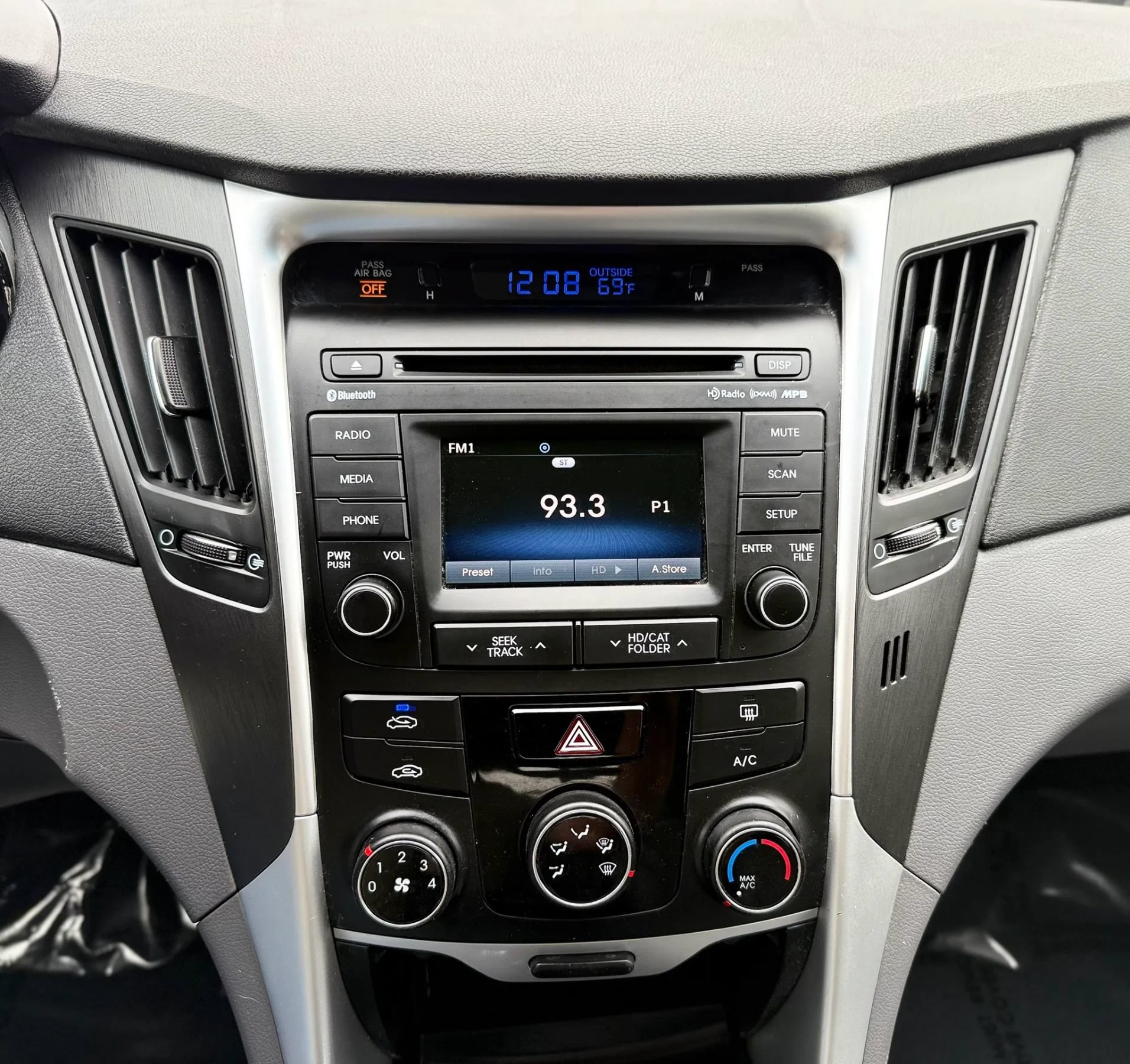 Used 2014 Hyundai Sonata GLS w/ Popular Equipment Group 2 FWD image 16