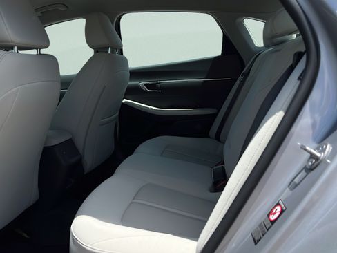 Used 2023 Hyundai Sonata SEL FWD image 10