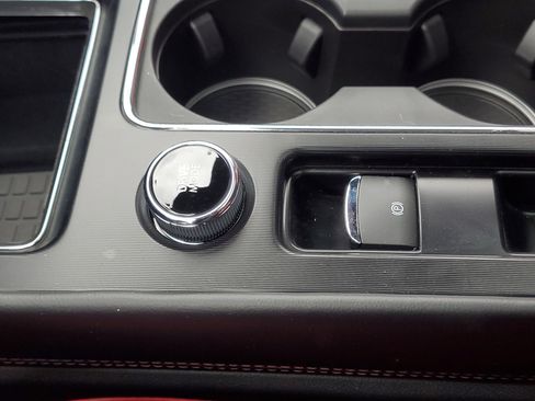 New 2025 Lincoln Corsair Reserve w/ Equipment Group 202A image 24