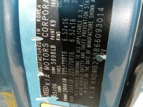 Used 2006 Kia Sedona FWD image 38