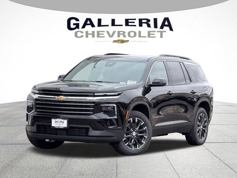 New 2026 Chevrolet Traverse LT w/ Sun and Wheel Package image 1