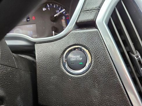 Used 2015 Cadillac SRX Luxury w/ Driver Awareness Package FWD image 26