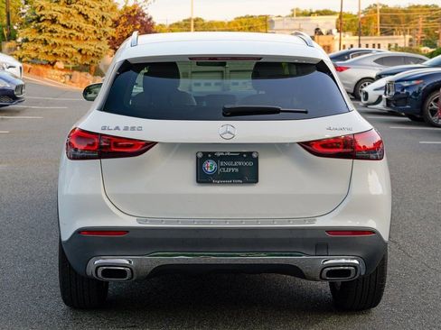 Used 2022 Mercedes-Benz GLA 250 4MATIC image 6