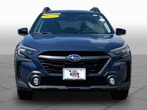Certified 2025 Subaru Outback Premium AWD/4WD image 4