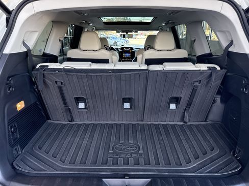 Used 2022 Subaru Ascent Limited w/ Technology Package image 16