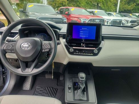 Certified 2026 Toyota Corolla Cross L FWD image 23