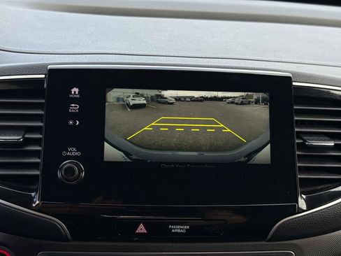 Certified 2024 Honda Passport TrailSport image 25