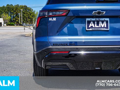 Used 2025 Chevrolet Equinox RS w/ Safety and Technology Package image 16