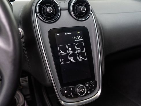 Used 2019 McLaren 570S Coupe RWD image 64