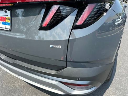 New 2025 Hyundai Tucson Limited image 38