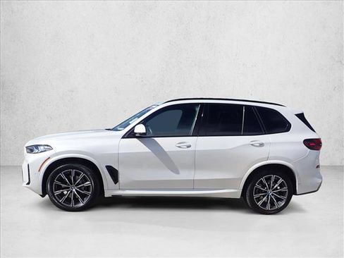 Used 2025 BMW X5 xDrive40i image 2