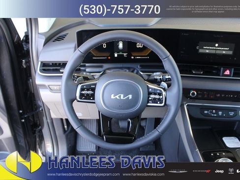 New 2026 Kia Carnival EX image 15