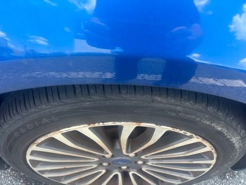 Used 2017 Ford Fusion SE FWD image 19
