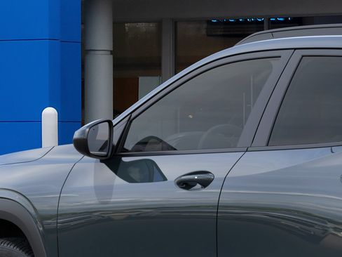 New 2026 Chevrolet Trax LT FWD image 12