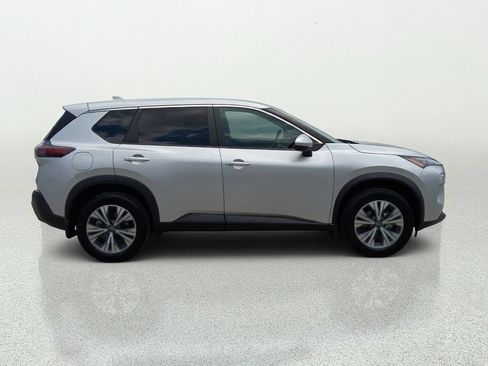 Used 2022 Nissan Rogue SV FWD image 8