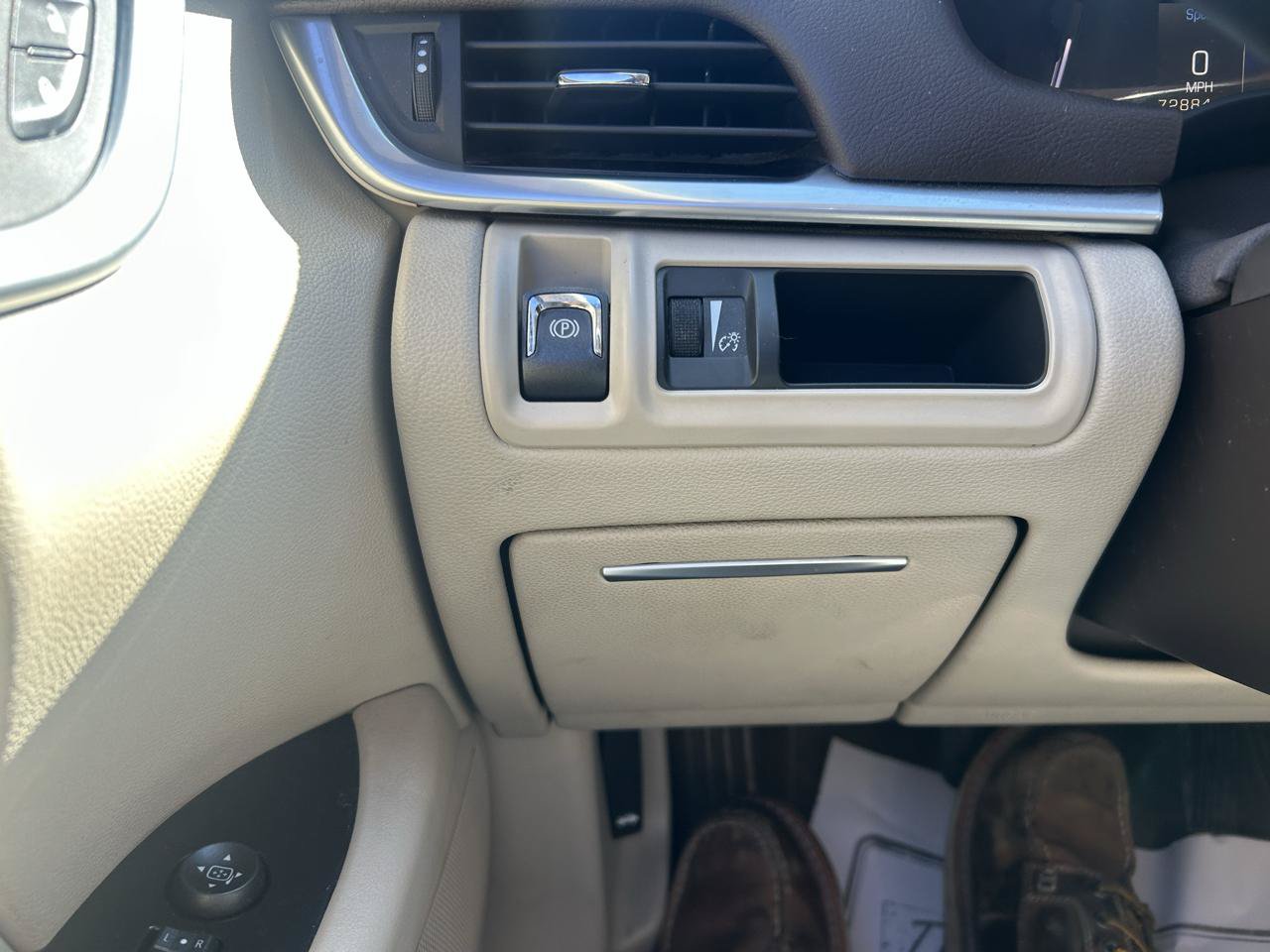 Used 2013 Cadillac XTS FWD image 25