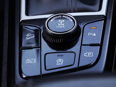 Used 2025 Kia Sportage LX image 36