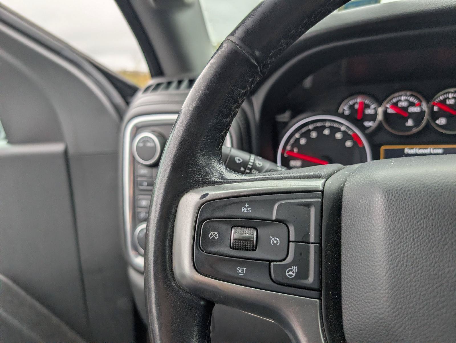 Used 2022 Chevrolet Silverado 1500 RST AWD/4WD image 12