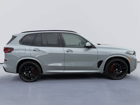 New 2026 BMW X5 xDrive40i w/ M Sport Package image 2