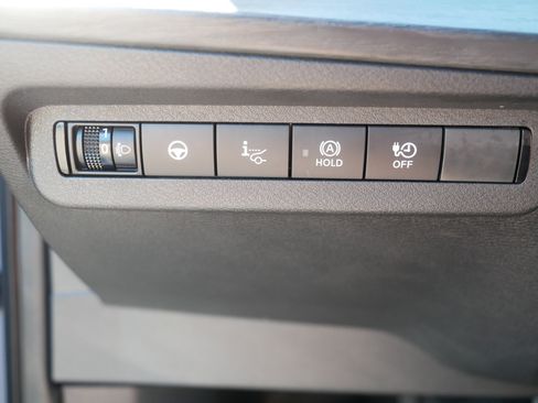 Certified 2024 Nissan Ariya AWD image 26